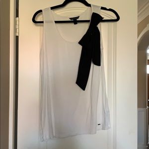 White Tommy Hilfiger tank with black bow detail